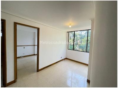 Apartamento de 2 alcobas en venta en Zuniga, Envigado, 107 m² · foto 2 de 10