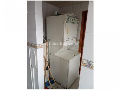 Apartamento de 4 alcobas en venta en Laureles, Medellín, 142 m² · foto 16 de 19