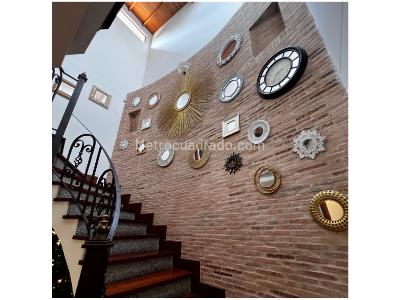 Casa de 4 alcobas en venta en Loma De Los Mesa, Envigado, 282 m² · foto 7 de 20