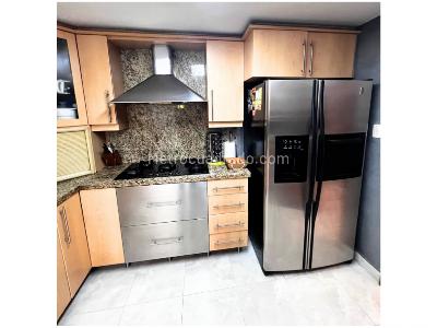 Casa de 4 alcobas en venta en Loma De Los Mesa, Envigado, 282 m² · foto 11 de 20