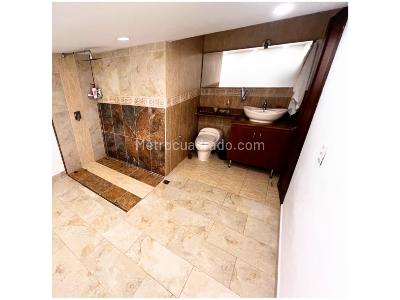 Casa de 4 alcobas en venta en Loma De Los Mesa, Envigado, 282 m² · foto 19 de 20