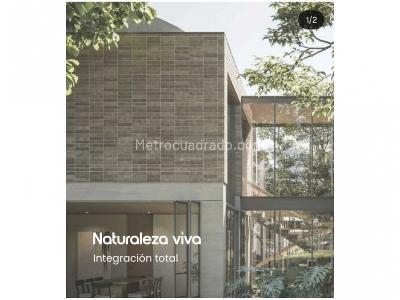 Casa de 2 alcobas en venta en Loma Del Escobero, Envigado, 1501 m² · foto 13 de 20