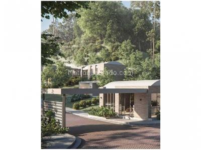 Casa de 2 alcobas en venta en Loma Del Escobero, Envigado, 1501 m² · foto 16 de 20