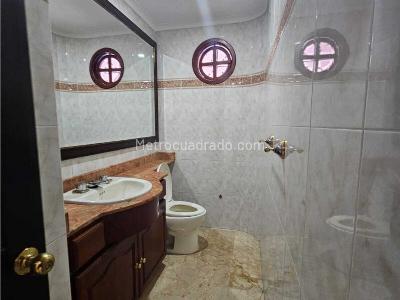 Casa de 5 alcobas en venta en La Calera, Medellín, 420 m² · foto 13 de 19