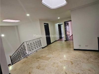 Casa de 5 alcobas en venta en La Calera, Medellín, 420 m² · foto 18 de 19