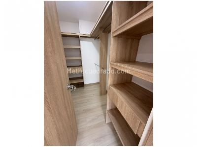 Apartamento de 3 alcobas en venta en Camino Verde, Medellín, 89 m² · foto 2 de 20