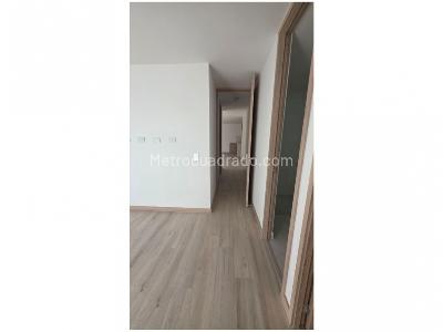 Apartamento de 2 alcobas en venta en Camino Verde, Medellín, 73 m² · foto 11 de 20
