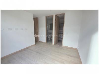 Apartamento de 2 alcobas en venta en Camino Verde, Medellín, 73 m² · foto 12 de 20