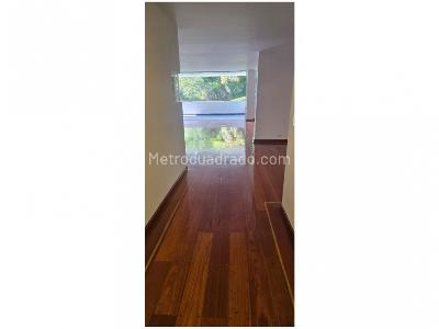 Apartamento de 4 alcobas en venta en Milla De Oro, Medellín, 230 m² · foto 4 de 20