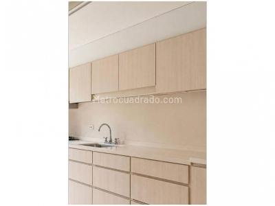 Apartamento de 3 alcobas en venta en El Poblado, Medellín, 147 m² · foto 2 de 13