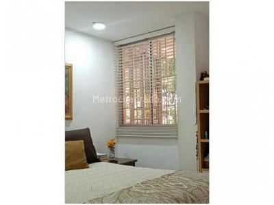 Apartamento de 3 alcobas en venta en El Poblado, Medellín, 147 m² · foto 12 de 13