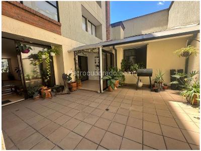 Apartamento de 3 alcobas en venta en Laureles, Medellín, 161 m² · foto 5 de 17