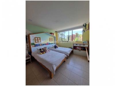 Apartamento de 3 alcobas en venta en San Lucas, Medellín, 144 m² · foto 3 de 20