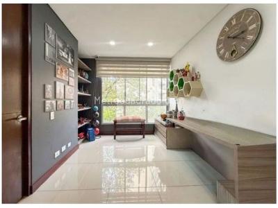 Apartamento de 3 alcobas en venta en El Tesoro, Medellín, 151 m² · foto 11 de 14