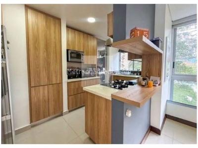 Apartamento de 3 alcobas en venta en El Tesoro, Medellín, 151 m² · foto 3 de 14