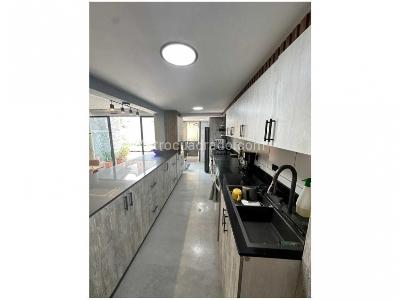 Casa de 4 alcobas en venta en Santa Monica, Medellín, 200 m² · foto 7 de 14