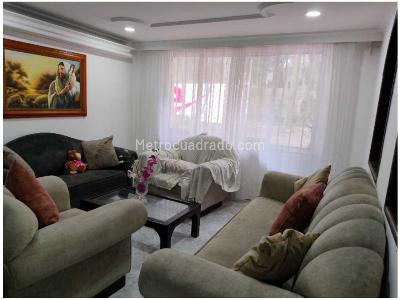 Casa de 3 alcobas en venta en La Nubia, Medellín, 151 m² · foto 6 de 13