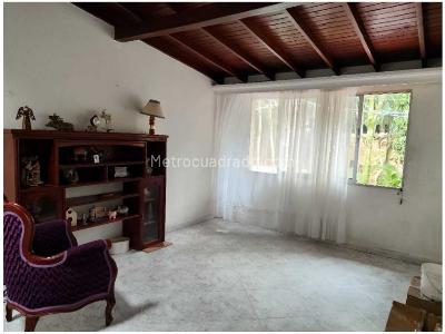 Casa de 3 alcobas en venta en La Nubia, Medellín, 151 m² · foto 9 de 13