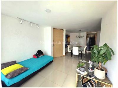 Apartamento de 3 alcobas en venta en Camino Verde, Envigado, 81 m² · foto 2 de 14