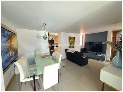 Apartamento de 3 alcobas en venta en Camino Verde, Envigado, 81 m² · foto 3 de 14