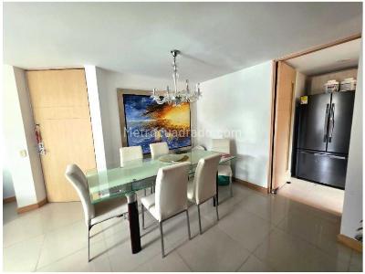 Apartamento de 3 alcobas en venta en Camino Verde, Envigado, 81 m² · foto 5 de 14