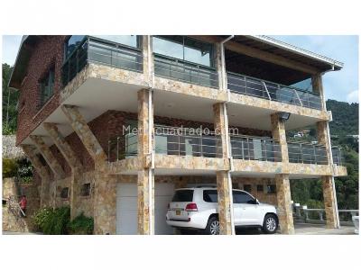Casa de 5 alcobas en venta en Las Palmas, Medellín, 500 m² · foto 6 de 9