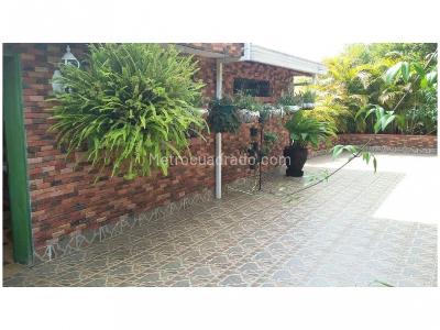 Casa de 5 alcobas en venta en Las Palmas, Medellín, 500 m² · foto 8 de 9