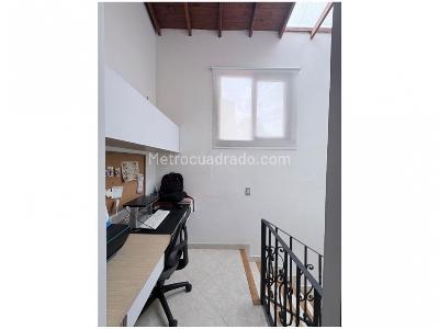 Casa de 4 alcobas en venta en Loma Del Escobero, Envigado, 250 m² · foto 11 de 17