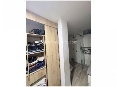 Casa de 4 alcobas en venta en Loma Del Escobero, Envigado, 250 m² · foto 15 de 17