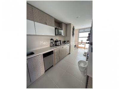 Apartamento de 4 alcobas en venta en Loma Del Chocho, Envigado, 178 m² · foto 12 de 15