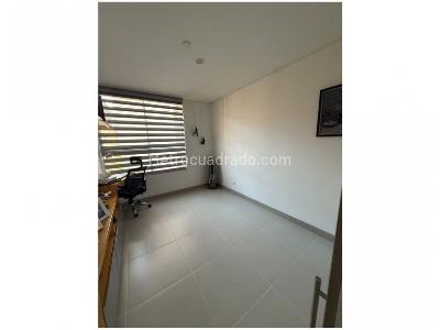 Apartamento de 4 alcobas en venta en Loma Del Chocho, Envigado, 178 m² · foto 15 de 15