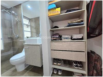 Apartamento de 3 alcobas en venta en Loma Del Chocho, Envigado, 169 m² · foto 11 de 15