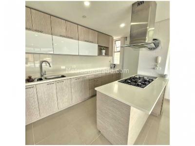 Apartamento de 3 alcobas en venta en Loma Del Chocho, Envigado, 169 m² · foto 8 de 15