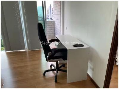Apartamento de 1 alcoba en venta en Oviedo, Medellín, 52 m² · foto 3 de 20