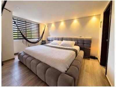 Apartamento de 3 alcobas en venta en Oviedo, Medellín, 154 m² · foto 10 de 20