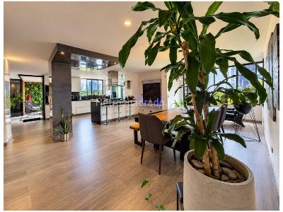 Apartamento de 3 alcobas en venta en Oviedo, Medellín, 154 m² · foto 9 de 20