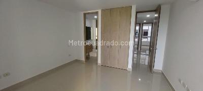 Apartamento de 3 alcobas en venta en Guadalupe, Cali, 98 m² · foto 4 de 13
