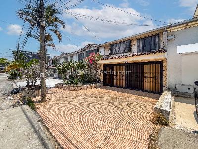 Casa de 3 alcobas en venta en Puente Palma, Cali, 380 m² · foto 1 de 20