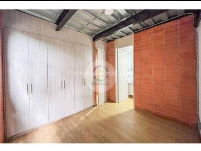 Apartamento de 2 alcobas en venta en Cristales, Cali, 90 m² · foto 13 de 19