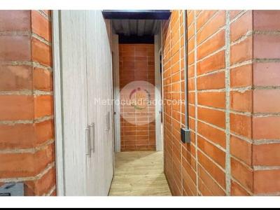 Apartamento de 2 alcobas en venta en Cristales, Cali, 90 m² · foto 8 de 19