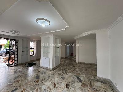 Casa de 4 alcobas en venta en Santa Anita, Cali, 228 m² · foto 7 de 19