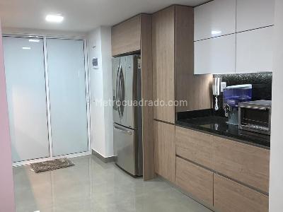 Apartamento en venta en Ciudad Jardin, Cali · foto 2 de 18
