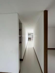 Apartamento de 3 alcobas en venta en Ciudad Jardin, Cali, 147 m² · foto 12 de 13