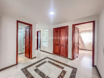 Apartamento de 3 alcobas en venta en Centenario, Cali, 152 m² · foto 13 de 20