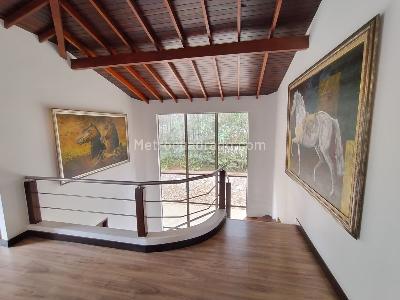 Casa de 4 alcobas en venta en Las Lomitas, Sabaneta, 350 m² · foto 13 de 20