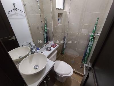 Casa de 4 alcobas en venta en Las Lomitas, Sabaneta, 350 m² · foto 11 de 20