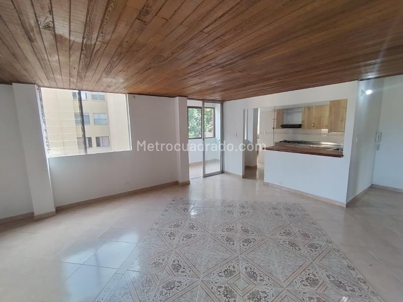 Spacious 4BR Apartment in Calasanz Parte Baja