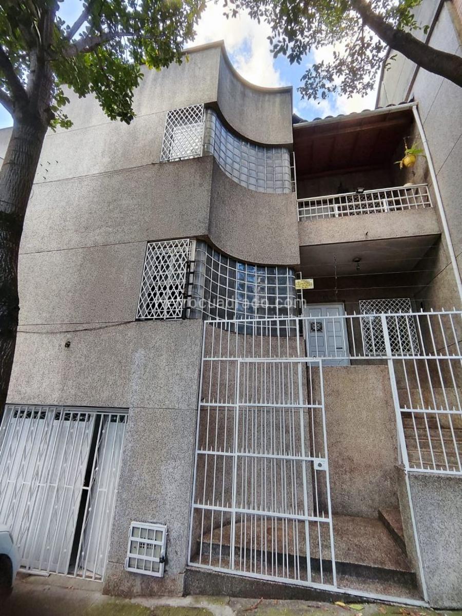 Casa de 4 habitaciones en venta en Prado Centro, Medellín — imagen 1 de 20