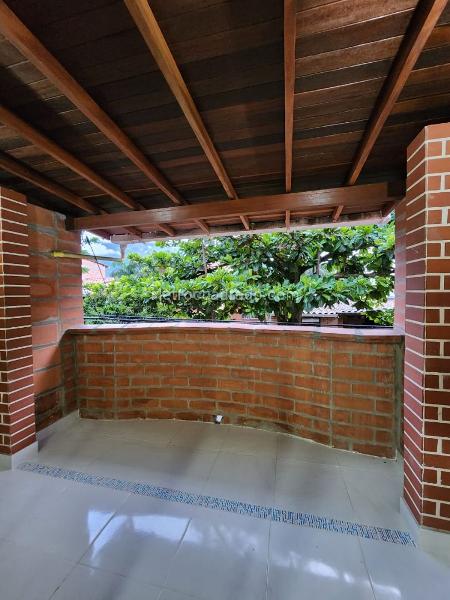 Casa – Bello - Vista 3