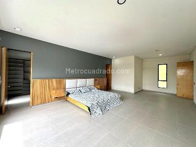 Casa en venta en Loma Del Escobero, Envigado · foto 14 de 20
